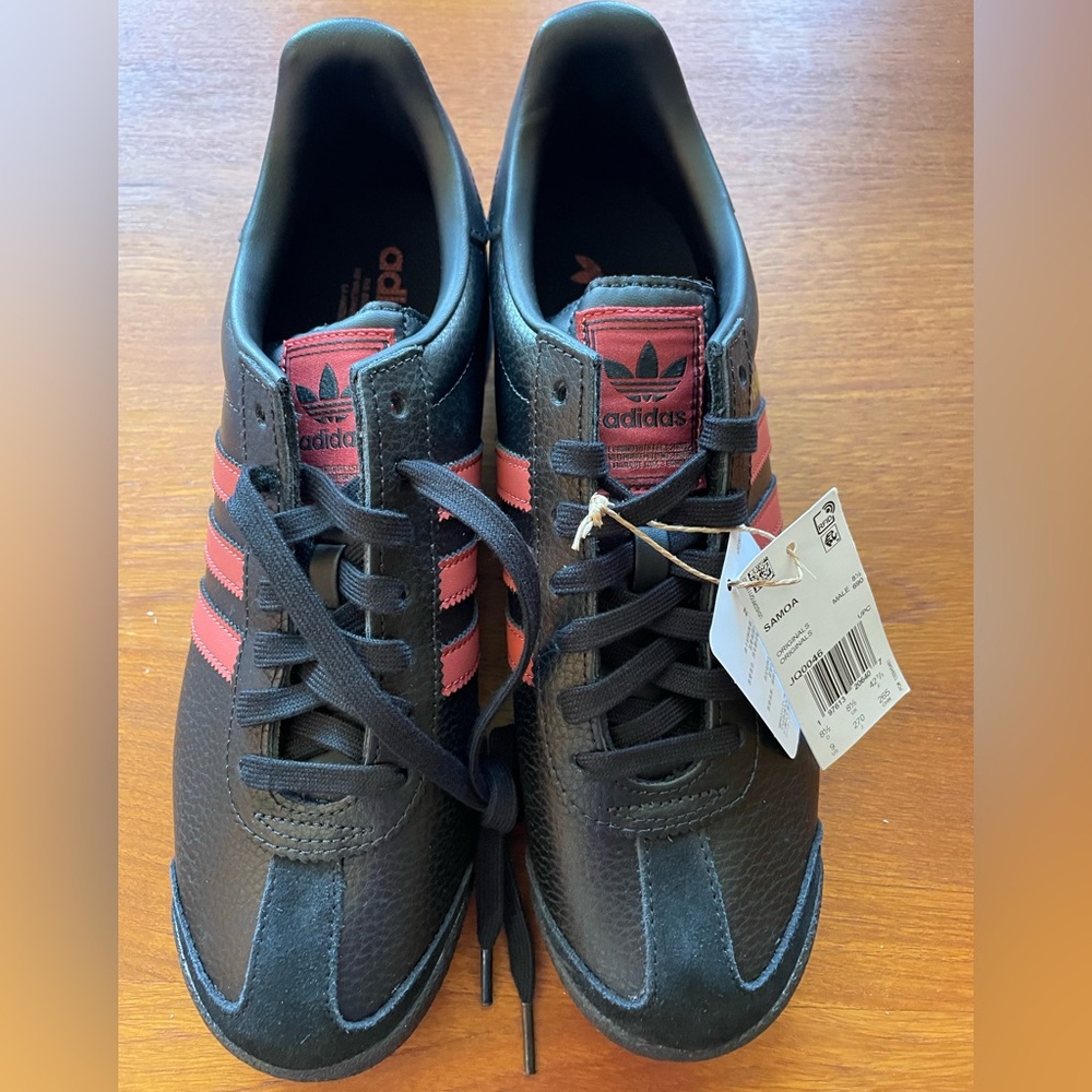 🆕 Adidas Black and Red Samoa Leather Sneakers Sz 9M NWT